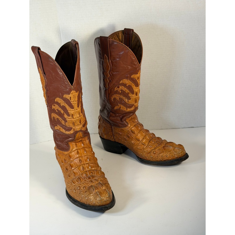 Vintage Alligator Embossed Leather Western Cowboy Boots Brown Tan Pointed Toe